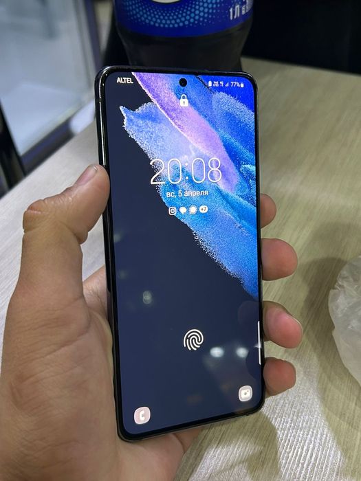 Срочно продам Самсунг s21 5g