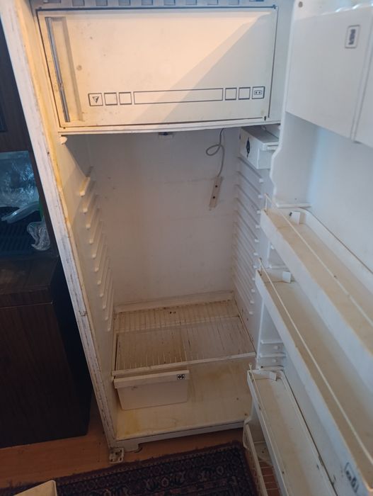 Продам холодильник