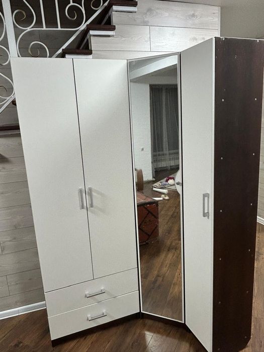 Спальний гарнитур из 3шкафов