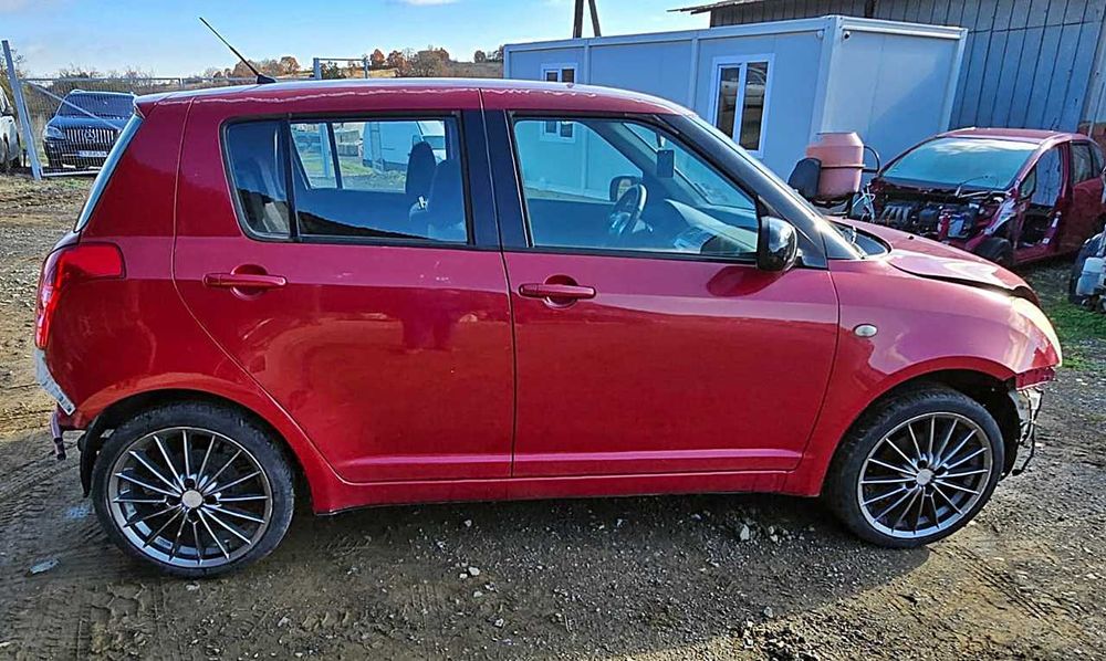 Сузуки Суифт / Suzuki Swift 1.3 4х4  НА ЧАСТИ