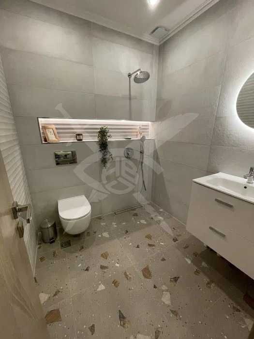 Дава се под наем Двустаен апартамент в Варна, Център - 60 кв.м за 800 € - Снимка #5