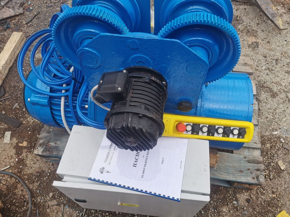 Висящ кран.Хале ригел 36m на 12м на 5м.Резервни части-телфери,портале