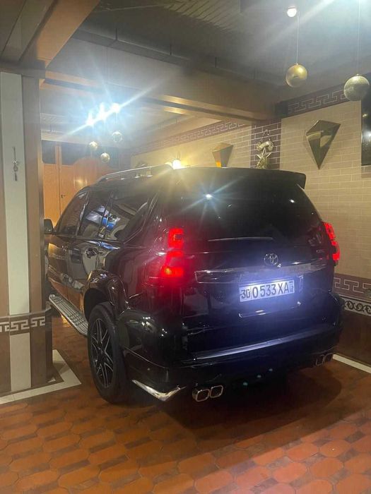 Toyota Land Cruiser 120