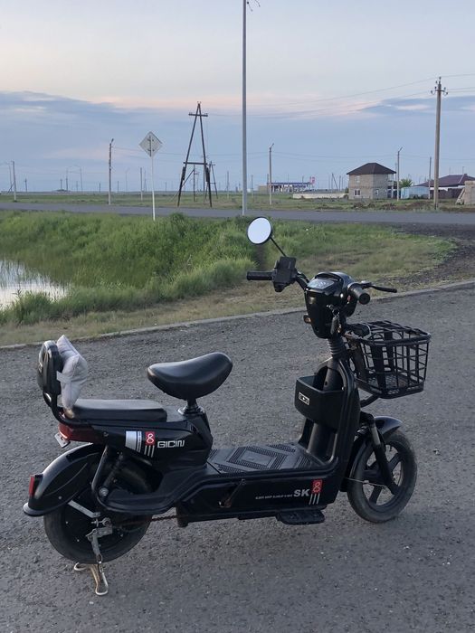 Продам skuter sk8