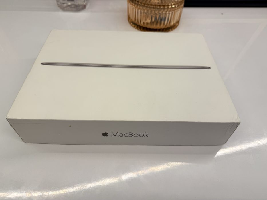 MacBook 12” Retina 2015 - 8GB Ram 256 SSD