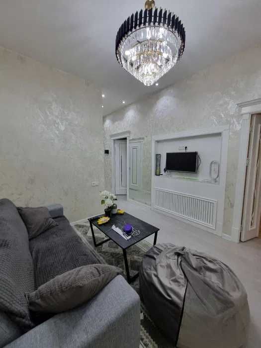 Yangihayotda 90 m2 4 xonali +meb +tex Srochno uy sotiladi