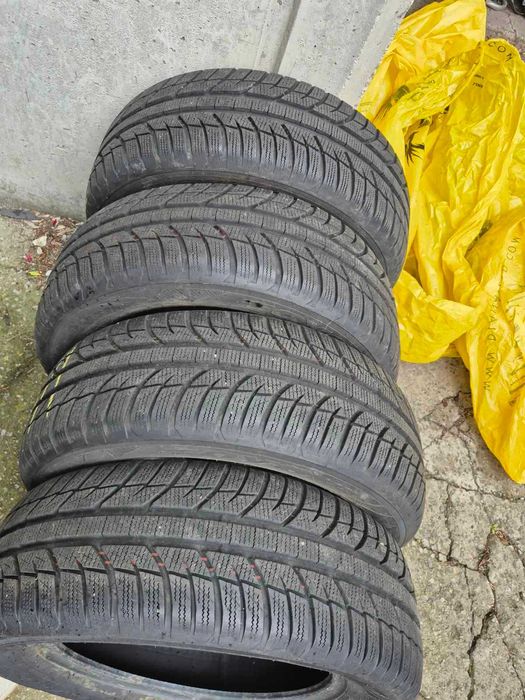 ПРОДАВАМ   к-т гуми 4 бр  16" TOYO 205/60/R 16 и 4 бр джанти 15" VW Passat