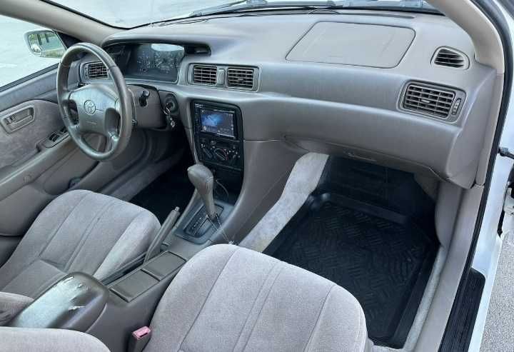 Toyota Camry 2.2 AT, 1998