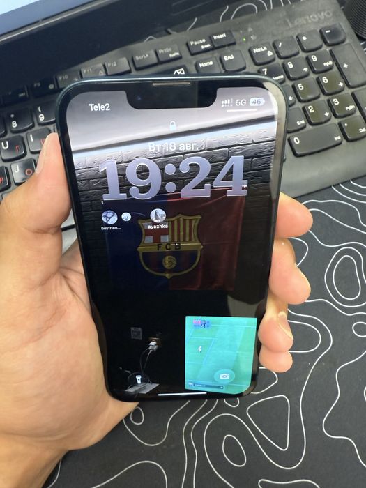 Iphone 14 black.