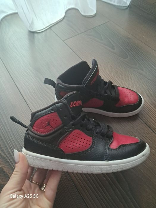 Adidasi jordan mar.28