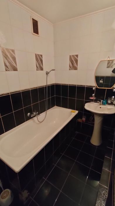 3 ком Командированным, Центр, Обл Акимат, 200+