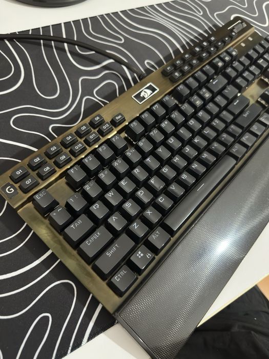 Tastatură Mecanică Redragon Yama K550, RGB, Switch-uri Purple