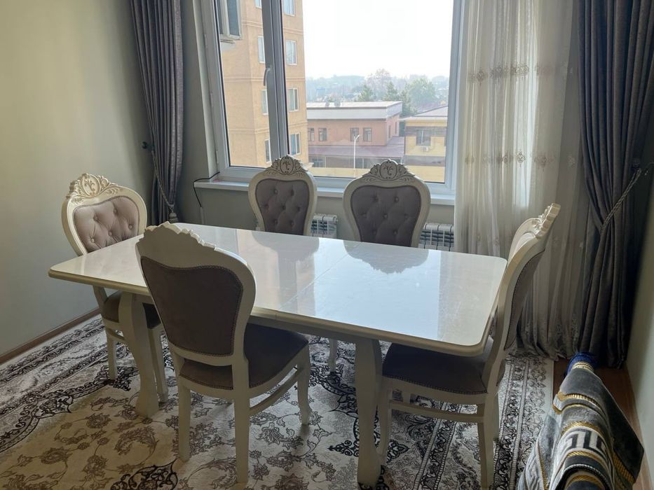 Мебель стол стуль