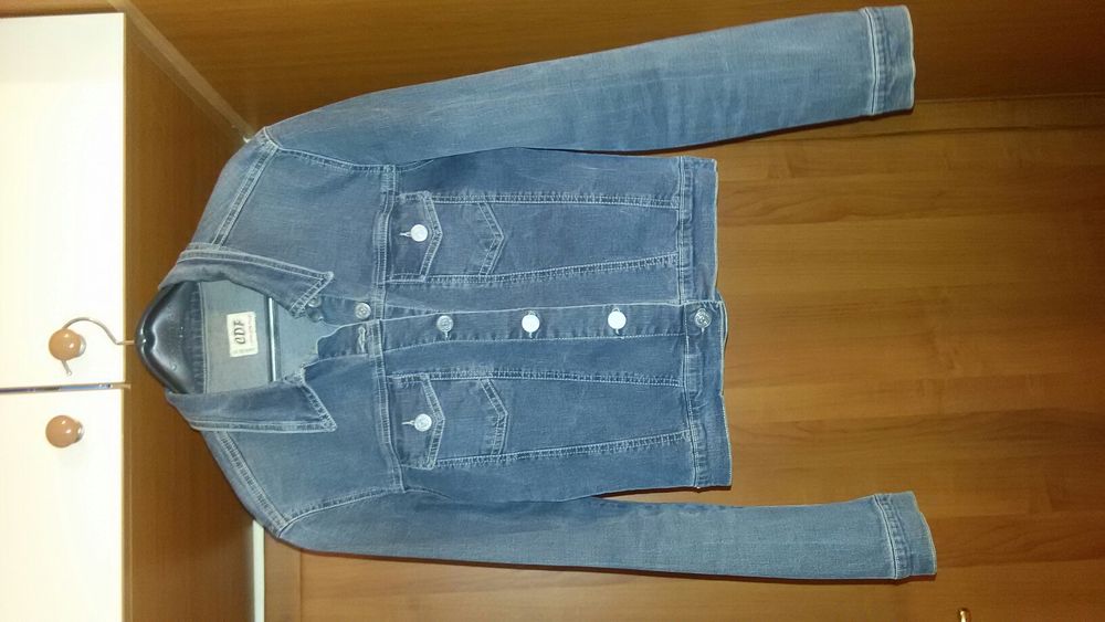 Дамско дънково яке