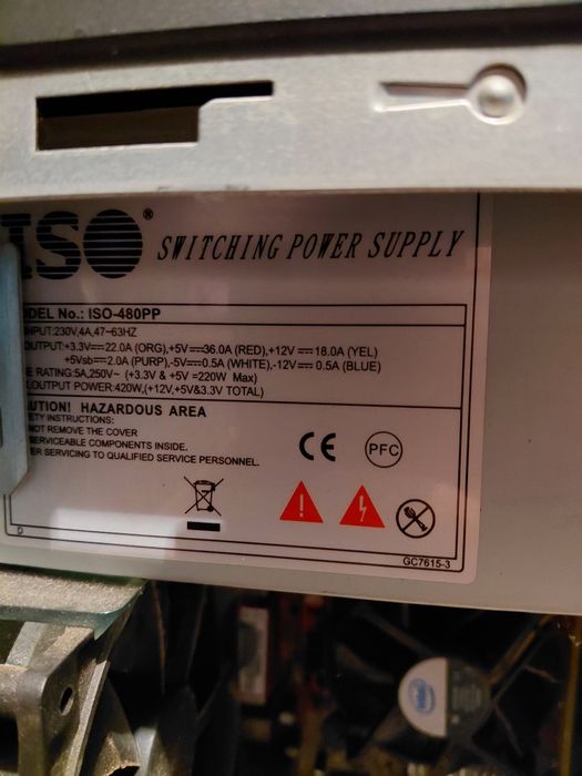 2 комплекта комп + монитор , мишка и клавиатура.