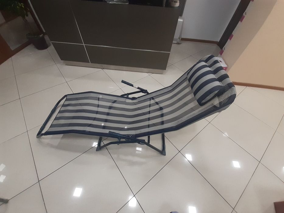 Продам лежак , кушетку