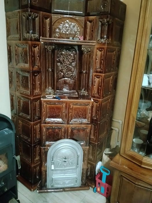 Vand teracota, în stare foarte bună, completă