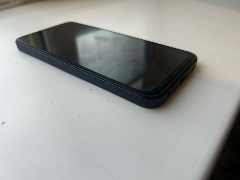 Самсунг а 25 5G.