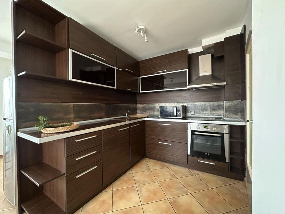 Дава се под наем Двустаен апартамент в Варна, ВИНС - 54 кв.м за 490 € - Снимка #2