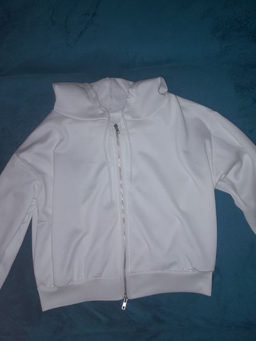 Продам кофту женскую