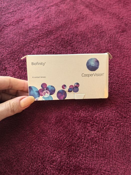 Lentile de contact lunare Biofinity