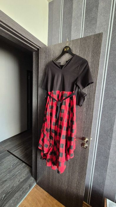 Рокля от Lucy fashion