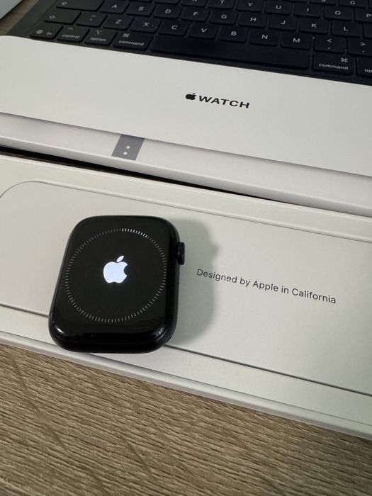 Apple Watch 7 45mm Midnight Sport band GPS