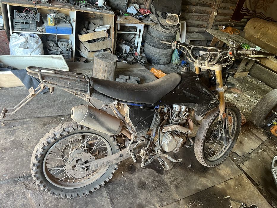 Продам эндуро 250 кубов
