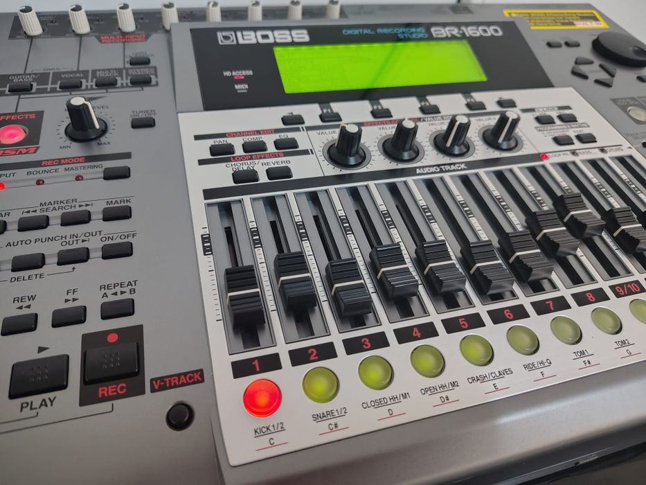 Studio Digital Boss BR-1600CD