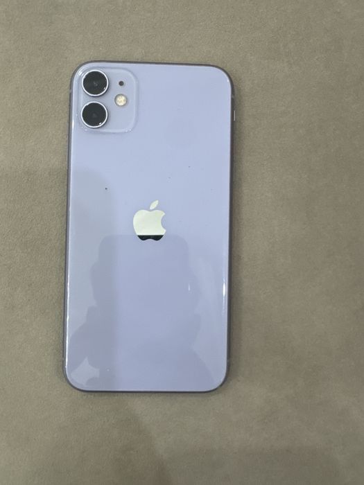 Iphone 11 в хорошем состаяний