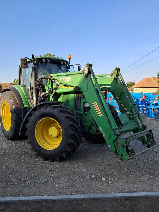 John Deere 6920 cu încărcător frontal