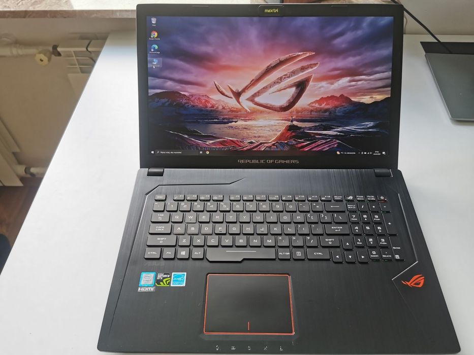 Laptop Gaming Asus Rog i7-7700HQ 17.3" GTX 1050 256GB SSD