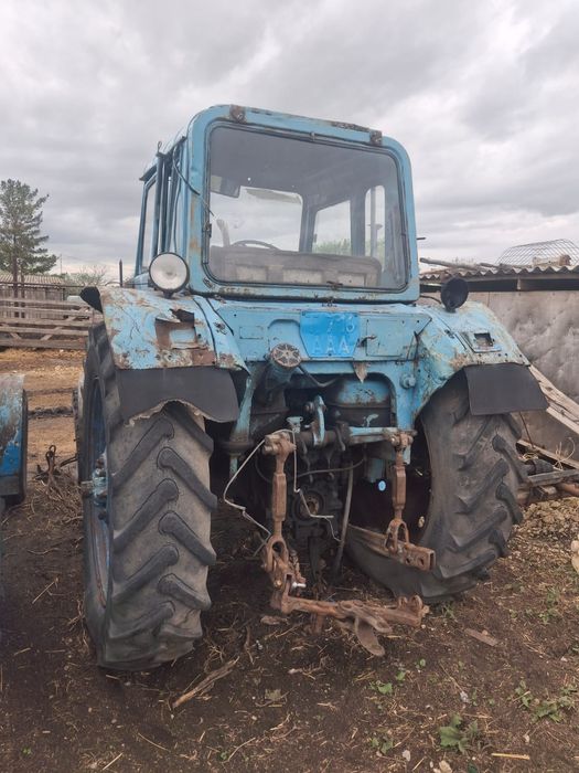 Трактор МТЗ 80 на ходу