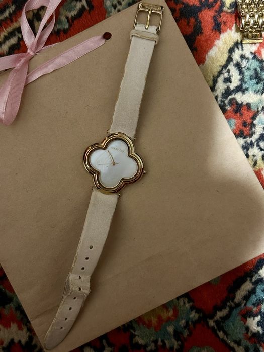 качественные женские часы все за 125.000