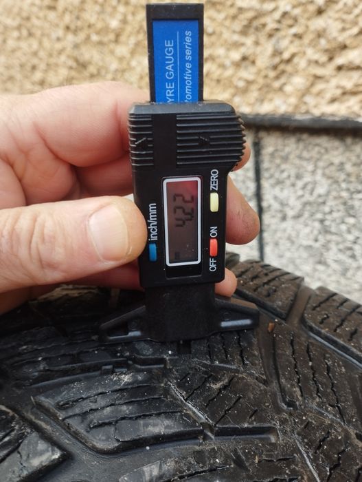 Зимни гуми за суф 225/65/17