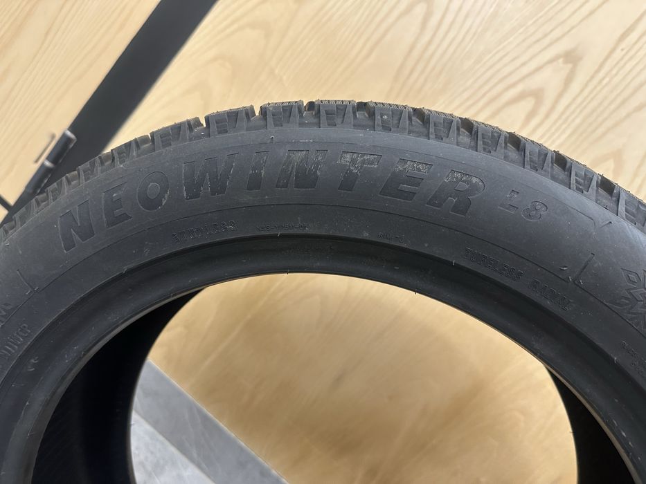 Зимнее шины 255/55/19