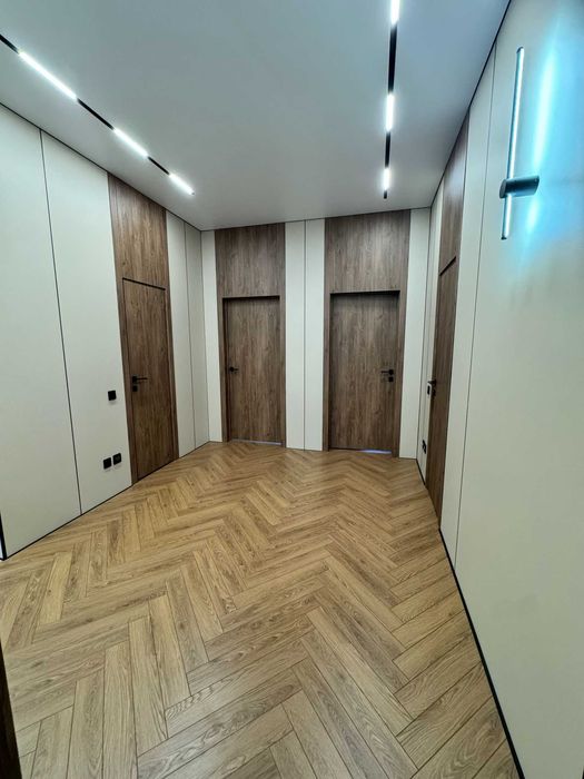 Продам 3 квартира РН Парк Победы