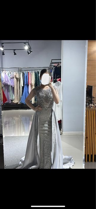 Вечерние платья