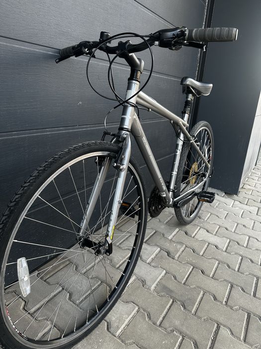 Велосипед GT 28” M” 3x8