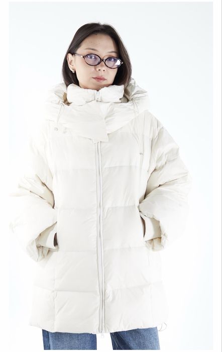 зимняя куртка цвета айвори