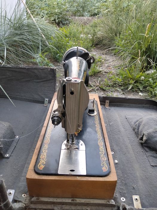 Швейная машинка в рабочем состоянии