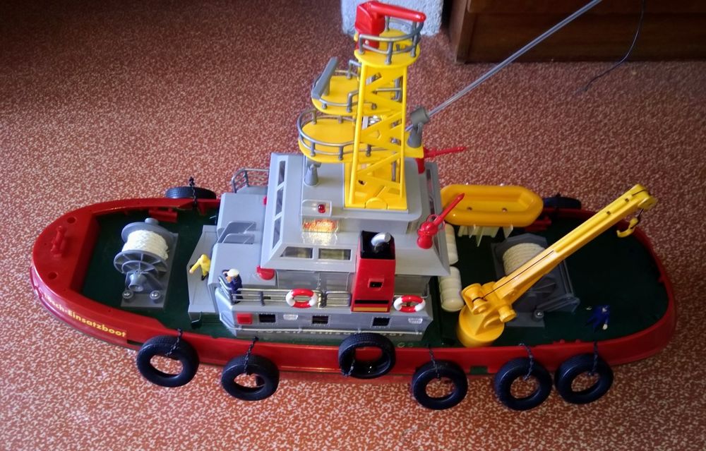 Противопожарен кораб