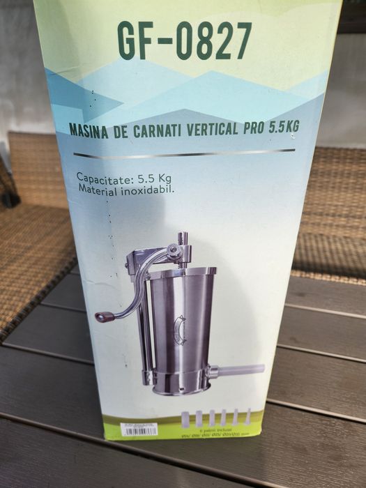 Cârnați inox Micul Fermier