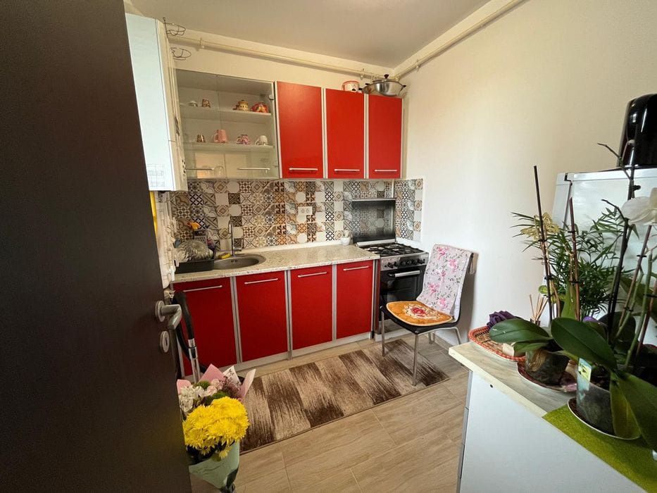 Închiriez garsonieră