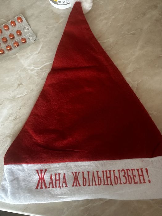 К новому году шапочки супер