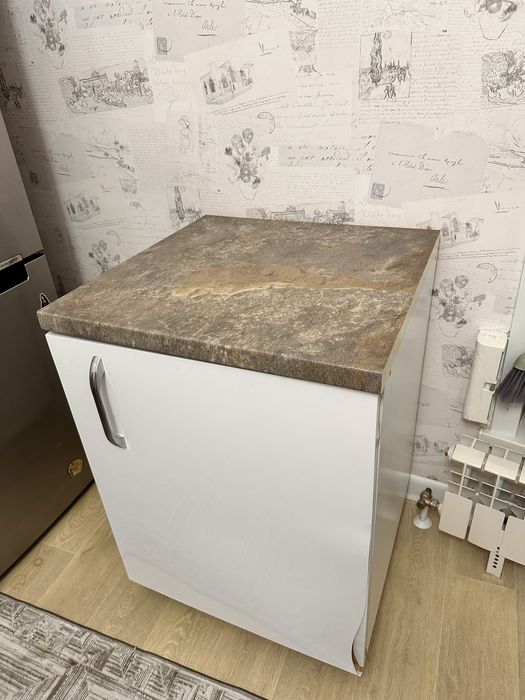 шкаф кухонный вместительный