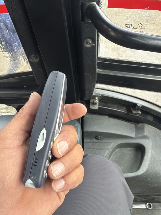 Нокиа 3310 кирпич