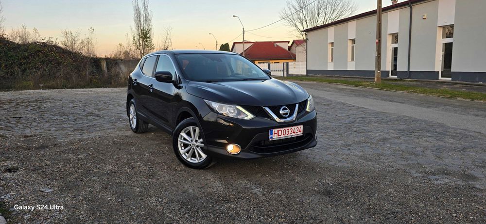 Nissan Qashqai/2015/1,2 DIG-T/116 CP/95900KM/Clima/Senzori/Pilot/Led/