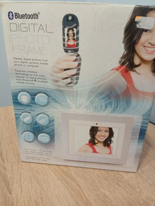 Фото рамка с Bluetooth