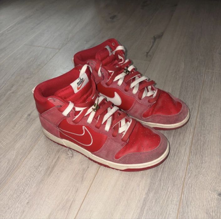 dunk high first use red